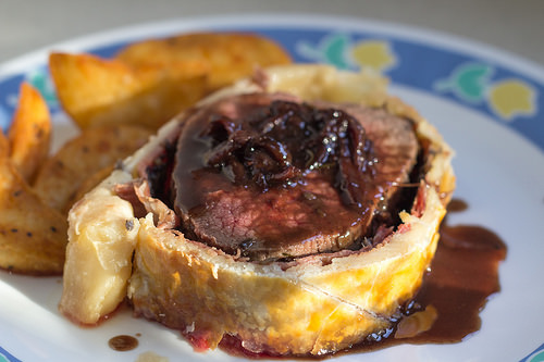 Beef Wellington with Red Wine & Shallot Sauce (Gordon&nbsp;Ramsay)