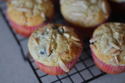 Almond and Berry Cupcakes (Crabapple&nbsp;Recipe)